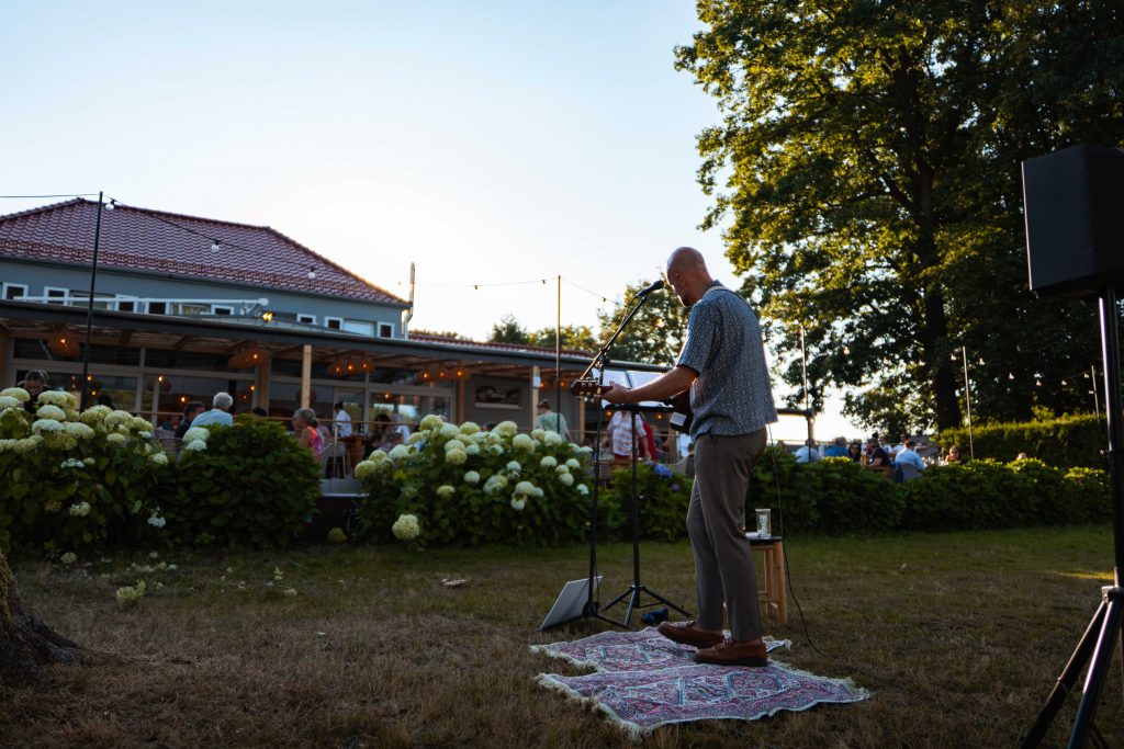 Live Musik mit Tim Nikolay