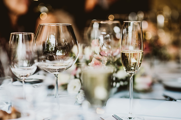 CARLSWERK-AREAL · KÖLN Hochzeitslocation Köln | Heiraten im PURiNO Köln Feiert eure Hochzeit im PURiNO Köln. Außergewöhnliche Architektur, italienische Küche, flexible Räume und Kinderbetreuung. Jetzt unverbindlich anfragen. Hochzeit unverbindlich anfragen